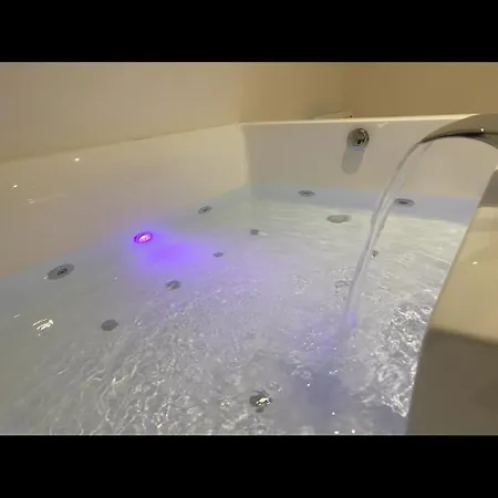 Night Dream-Jacuzzi-Romantic Nevers Exterior photo