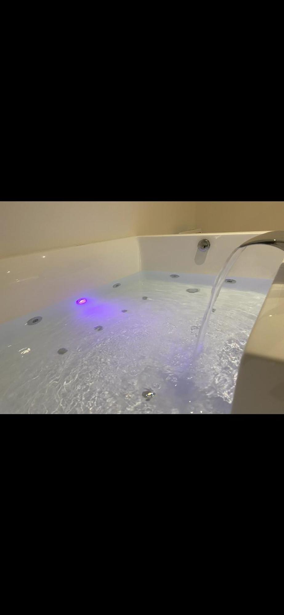 Night Dream-jacuzzi-romantic Apartment Nevers