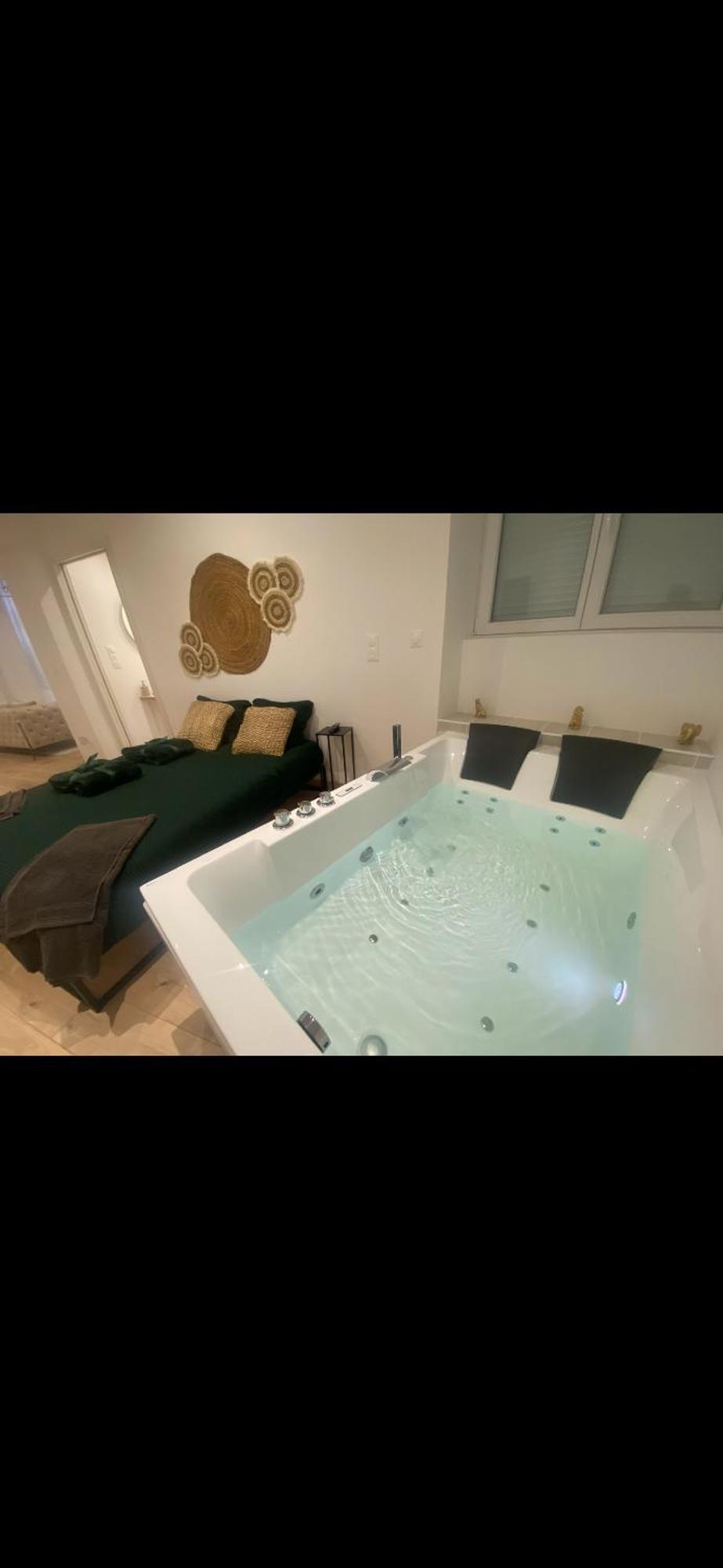 Night Dream-jacuzzi-romantic Nevers